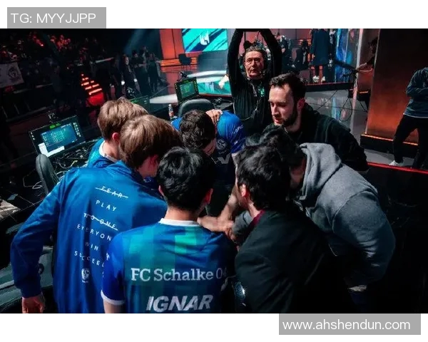 IG在冠军杯中的精彩表现与实力分析探讨