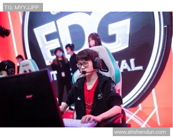 CSGO战术解析：深入探讨EDG战队的进攻策略与执行技巧